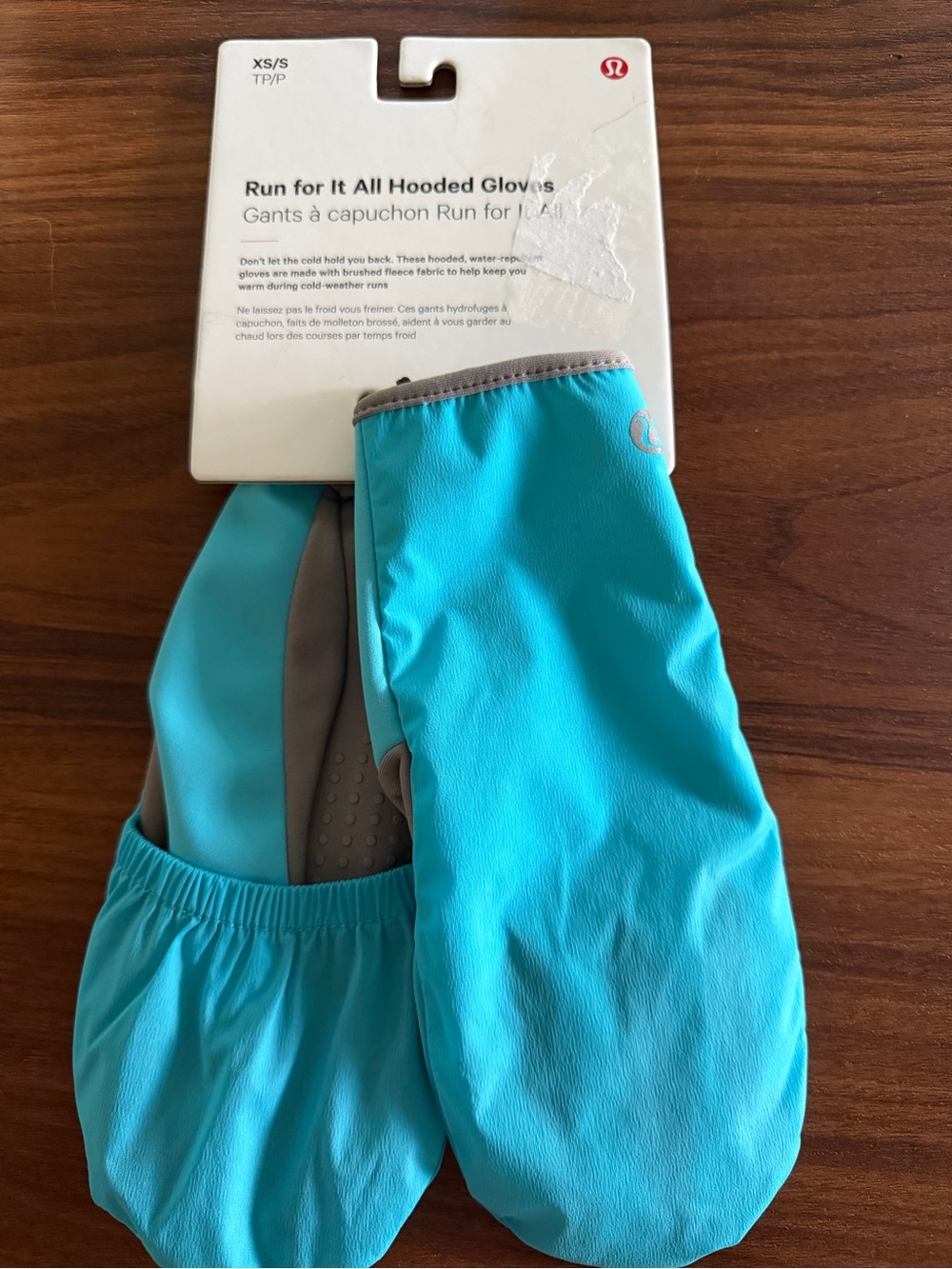 lululemon athletica Women’s Hooded Run For It All Gloves